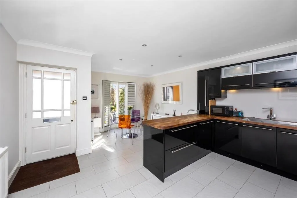 Tower Gate, Preston Village, BN1, photo 12