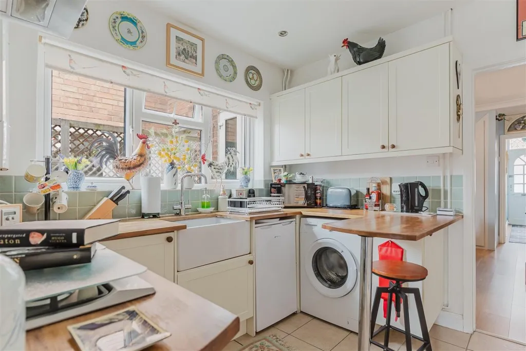 Meadow Road, Warwick, photo 5