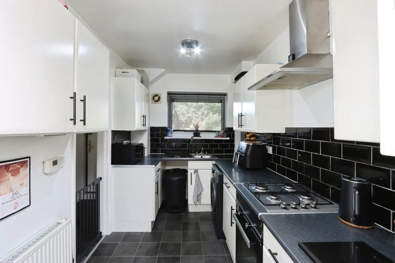 Becket Crescent, SHEFFIELD, South Yorkshire, S8, photo 3