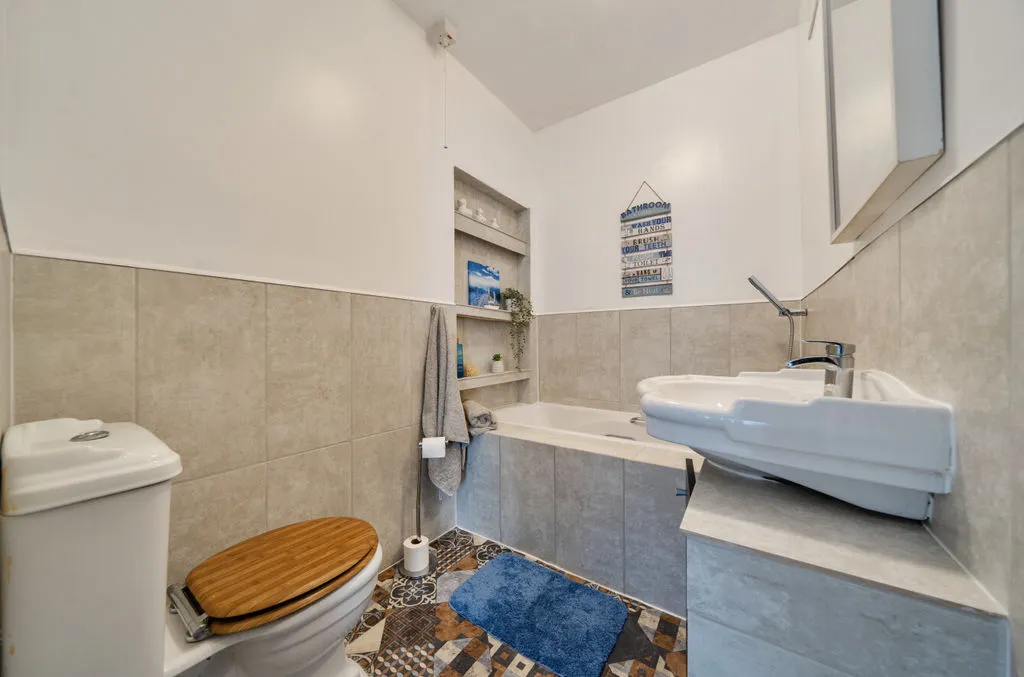 Pampisford Road, PURLEY CR8 2NF, photo 12