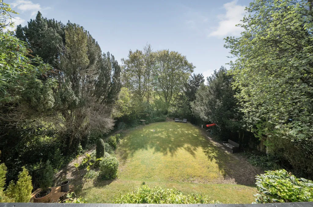 Pampisford Road, PURLEY CR8 2NF, photo 17