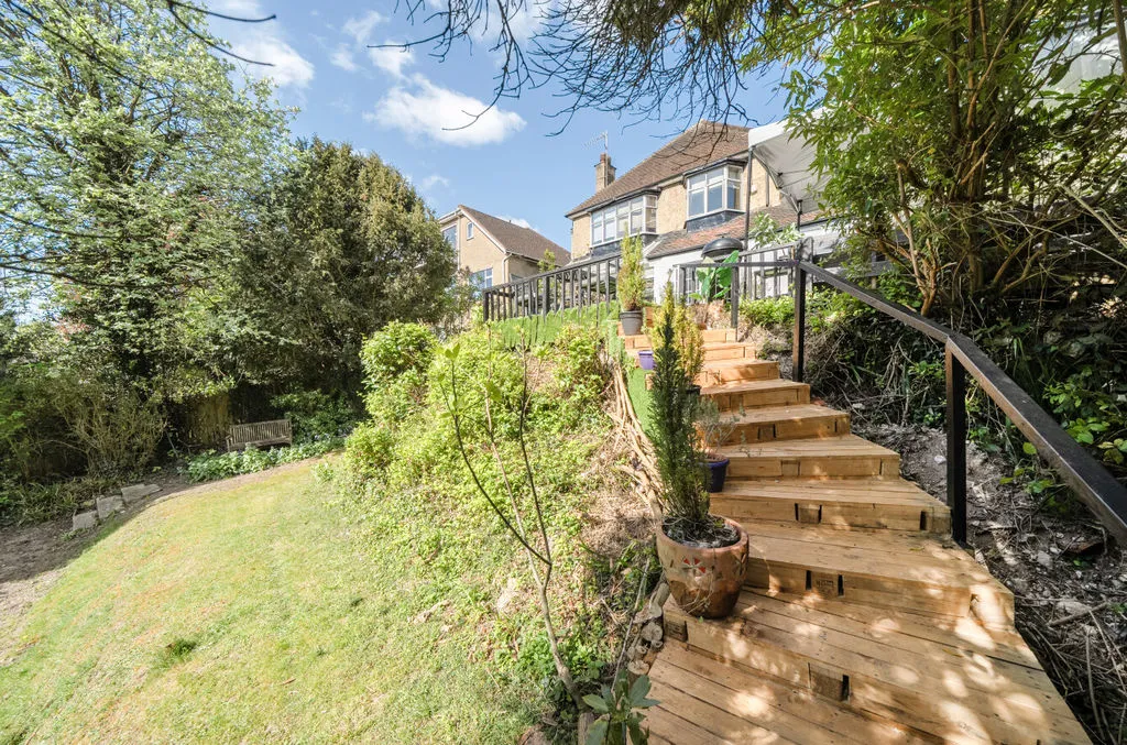 Pampisford Road, PURLEY CR8 2NF, photo 15