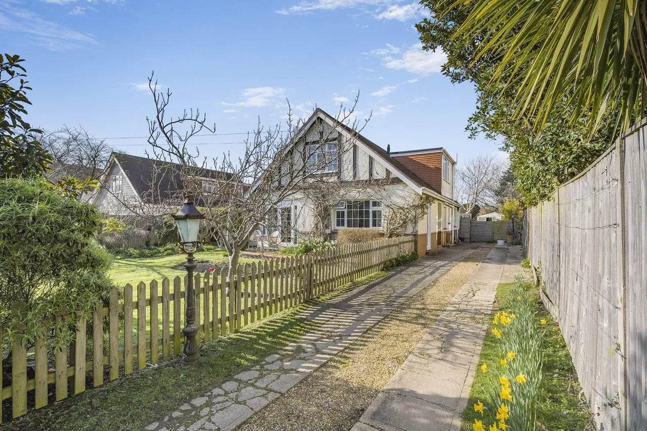 4 bed house for sale — Barrack Lane, Aldwick, West Sussex, PO21 4DD