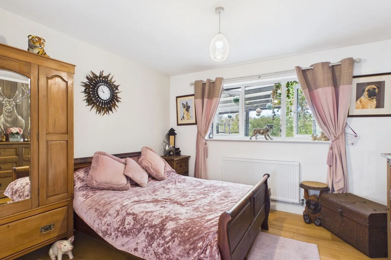 Riverbank, Spalding, PE11, photo 13