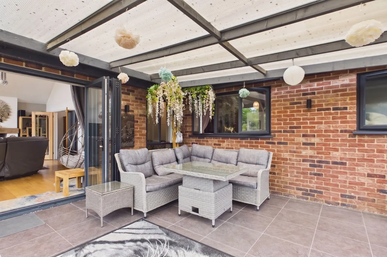 Riverbank, Spalding, PE11, photo 30