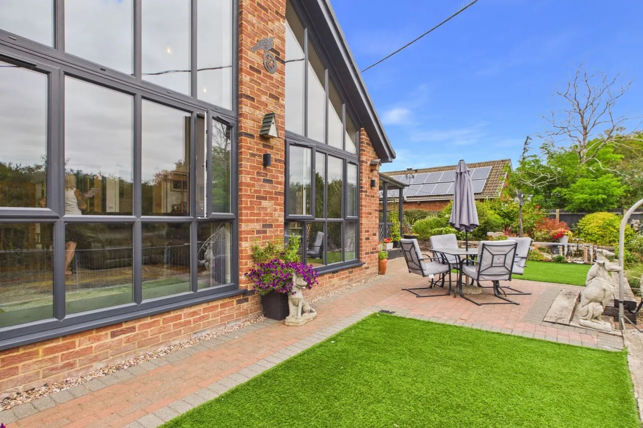 Riverbank, Spalding, PE11, photo 34