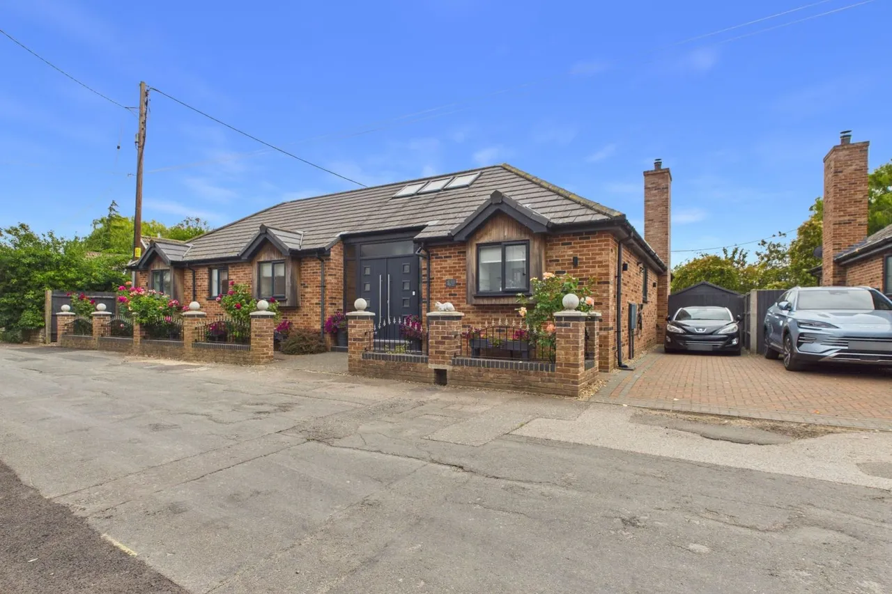 Riverbank, Spalding, PE11, photo 38