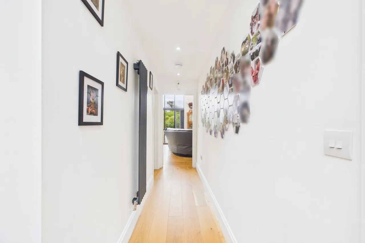 Riverbank, Spalding, PE11, photo 17