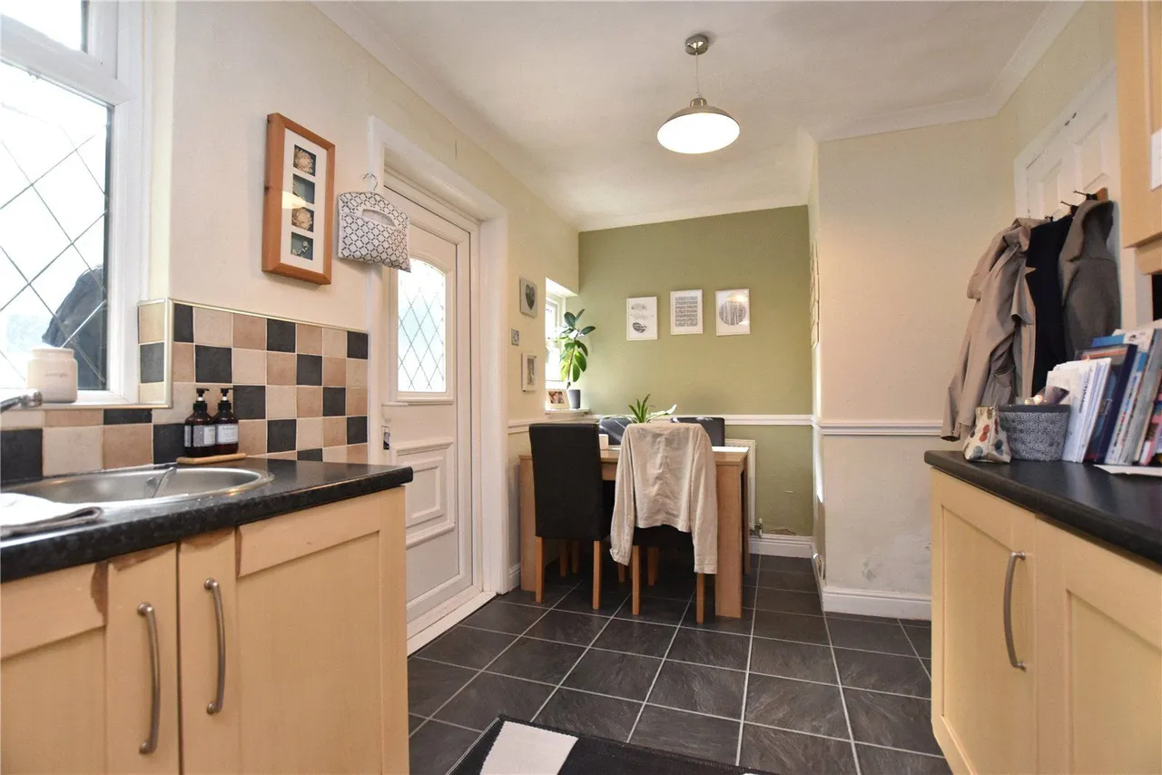 Westfield Grove, Yeadon, LS19, photo 5