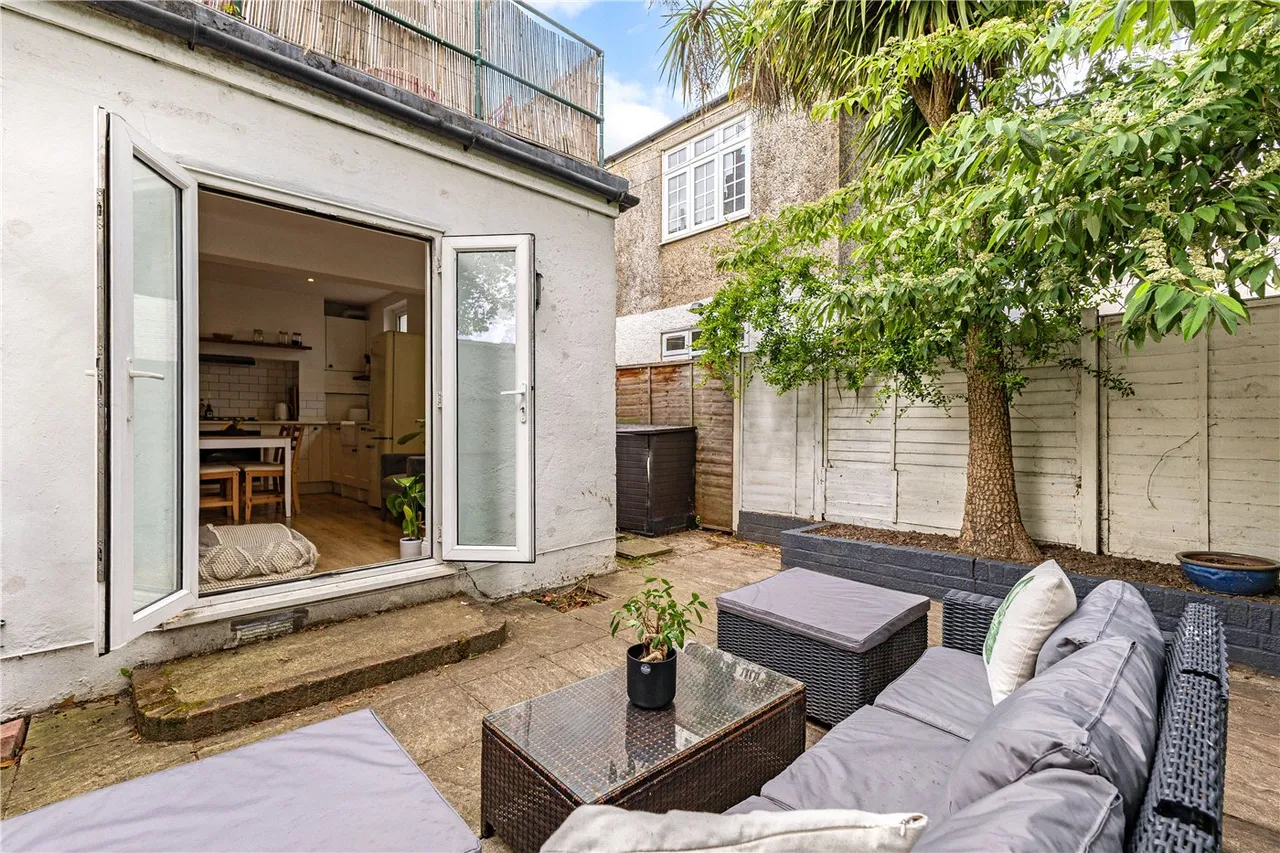 Edgeley Road, London, SW4, photo 9