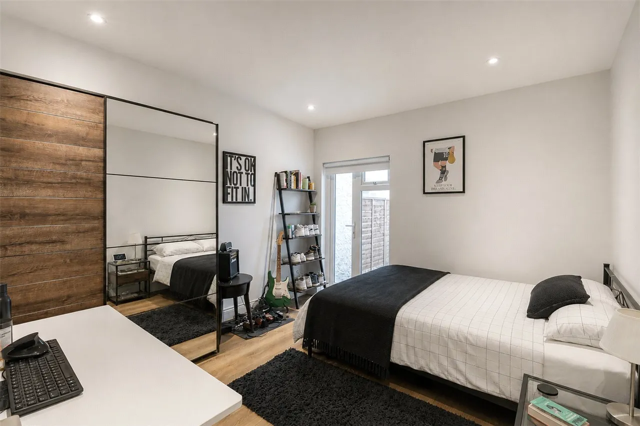 Edgeley Road, London, SW4, photo 6