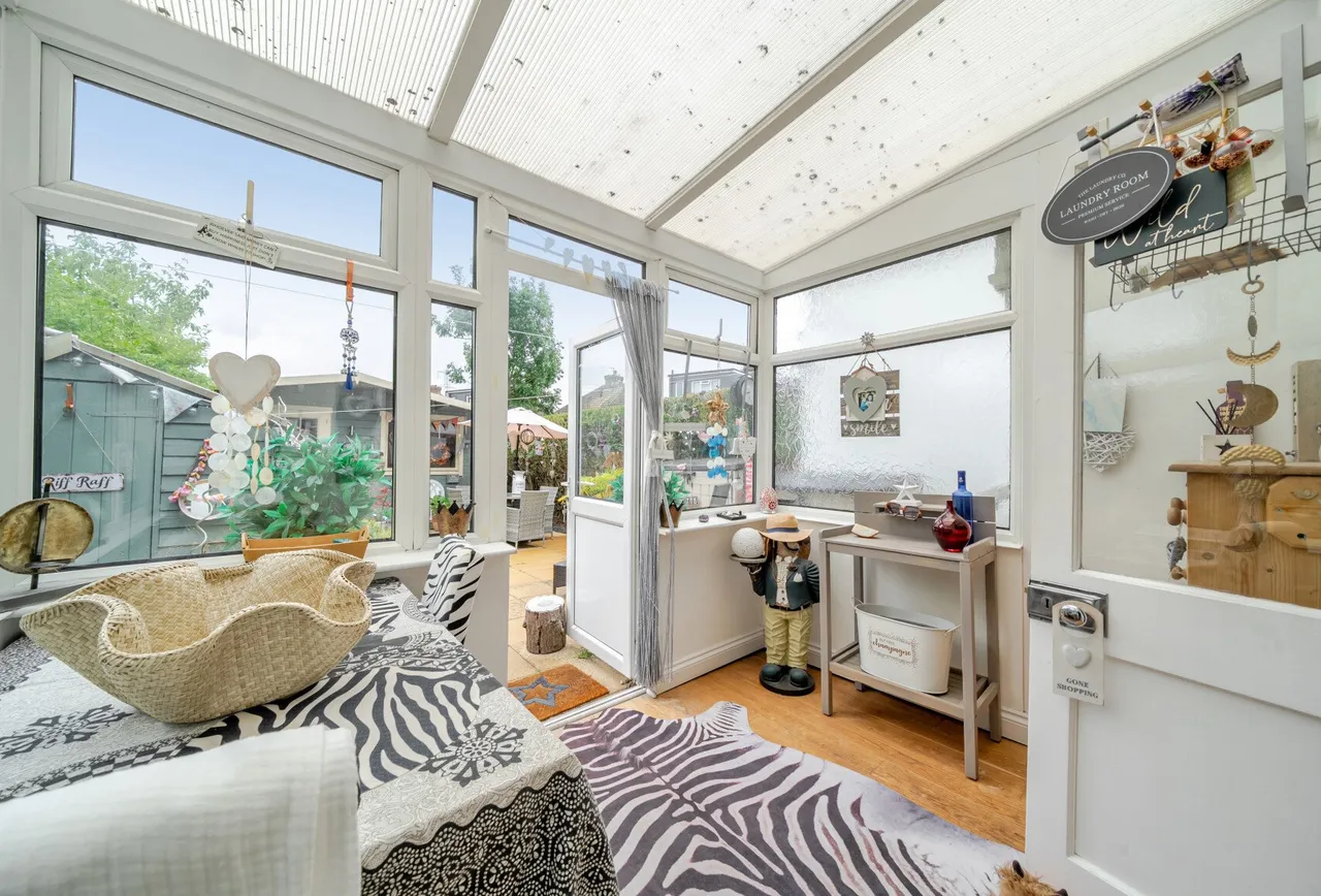Beeches Road, Sutton, SM3 9NA, photo 11