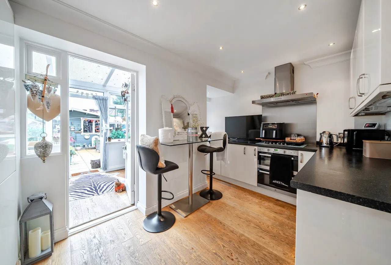 Beeches Road, Sutton, SM3 9NA, photo 6