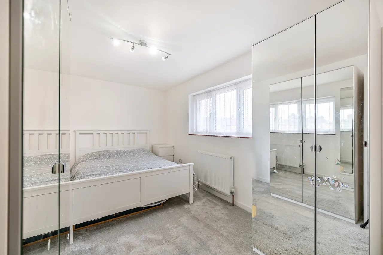 Slough, SL1, photo 6