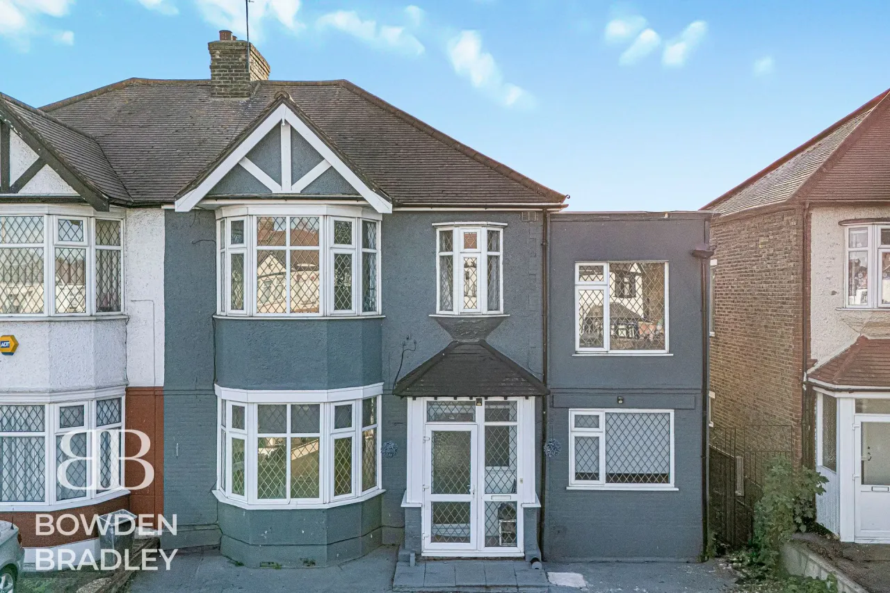 Woodford Avenue, Ilford, IG2, photo 44