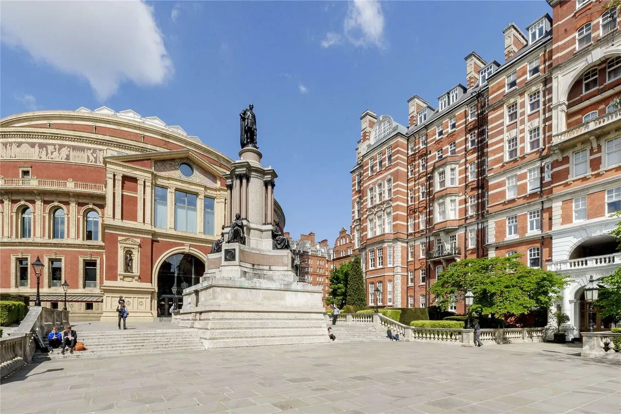 Kensington Gore, London, SW7, photo 21