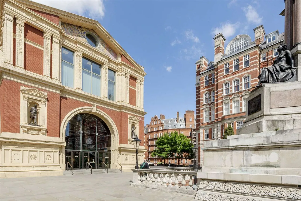 Kensington Gore, London, SW7, photo 19