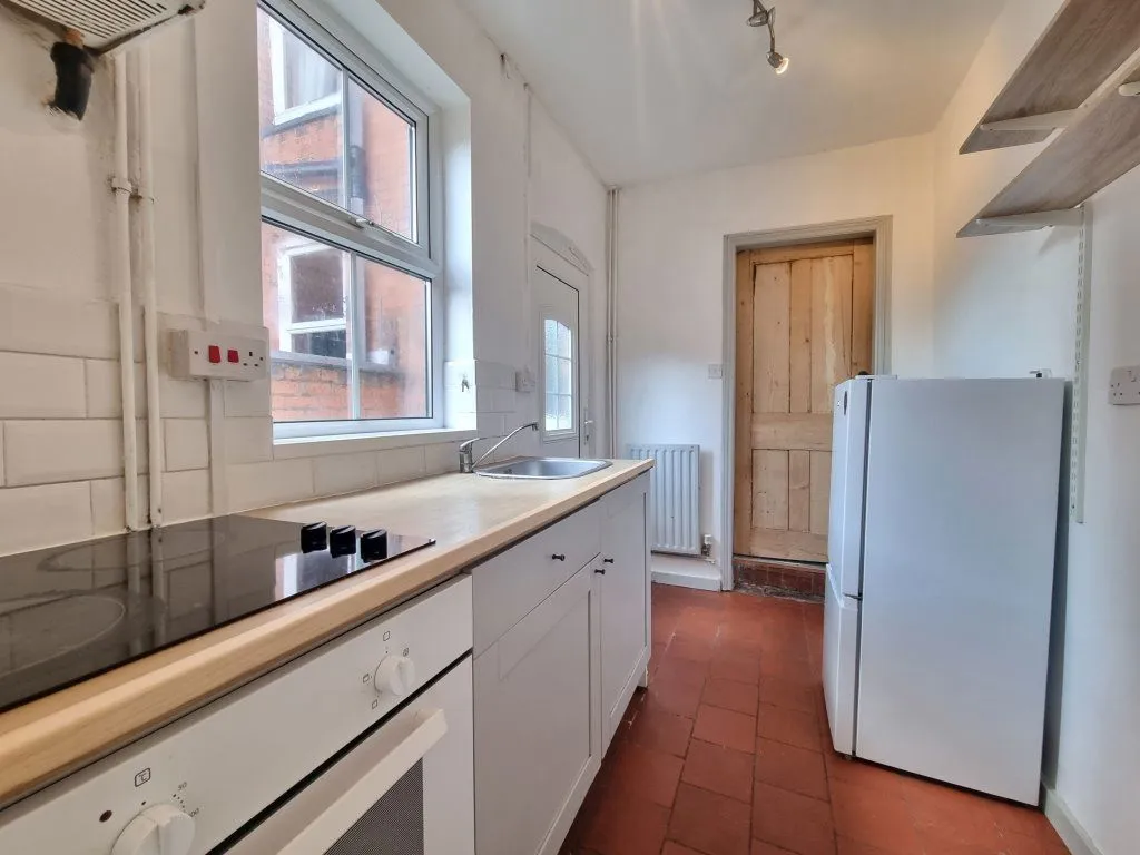 Clarendon Park Road, Leicester, LE2, photo 3