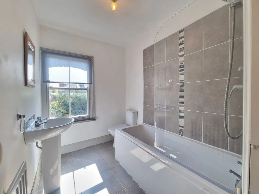 Clarendon Park Road, Leicester, LE2, photo 4