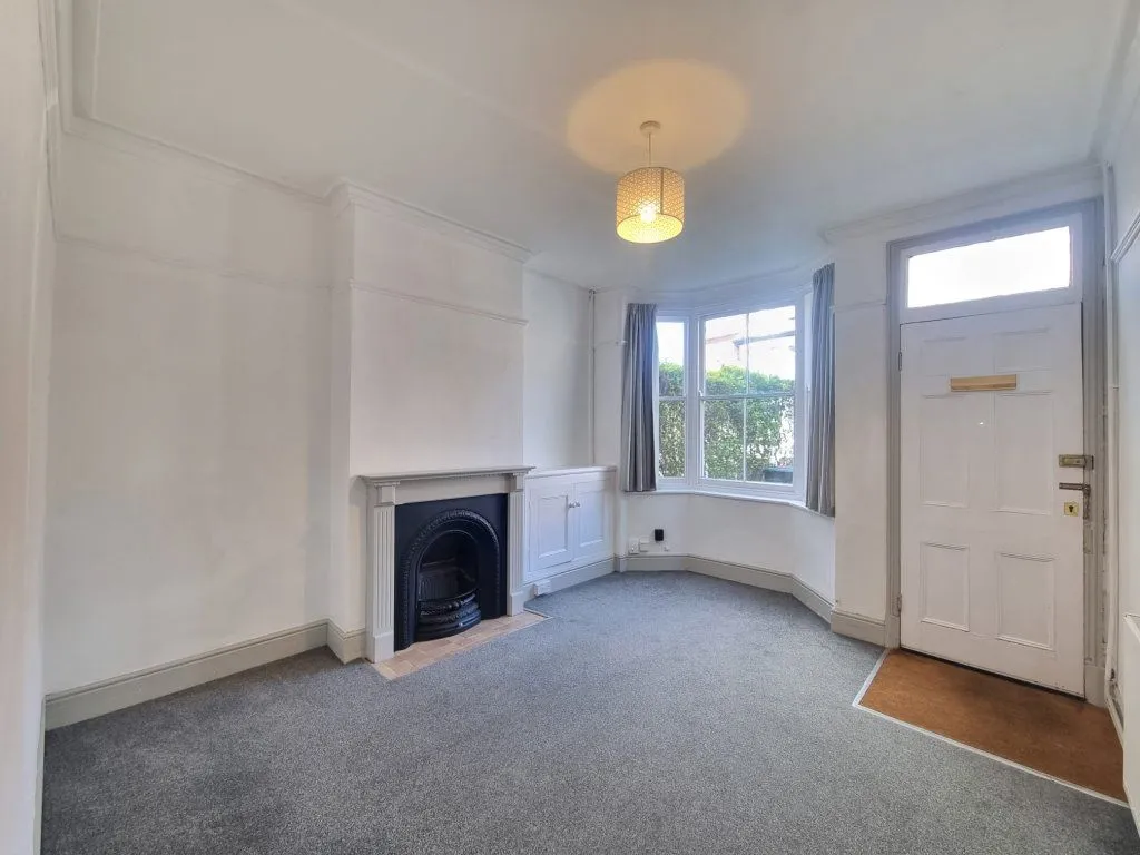 2 bed property to rent, Clarendon Park Road, Leicester, LE2