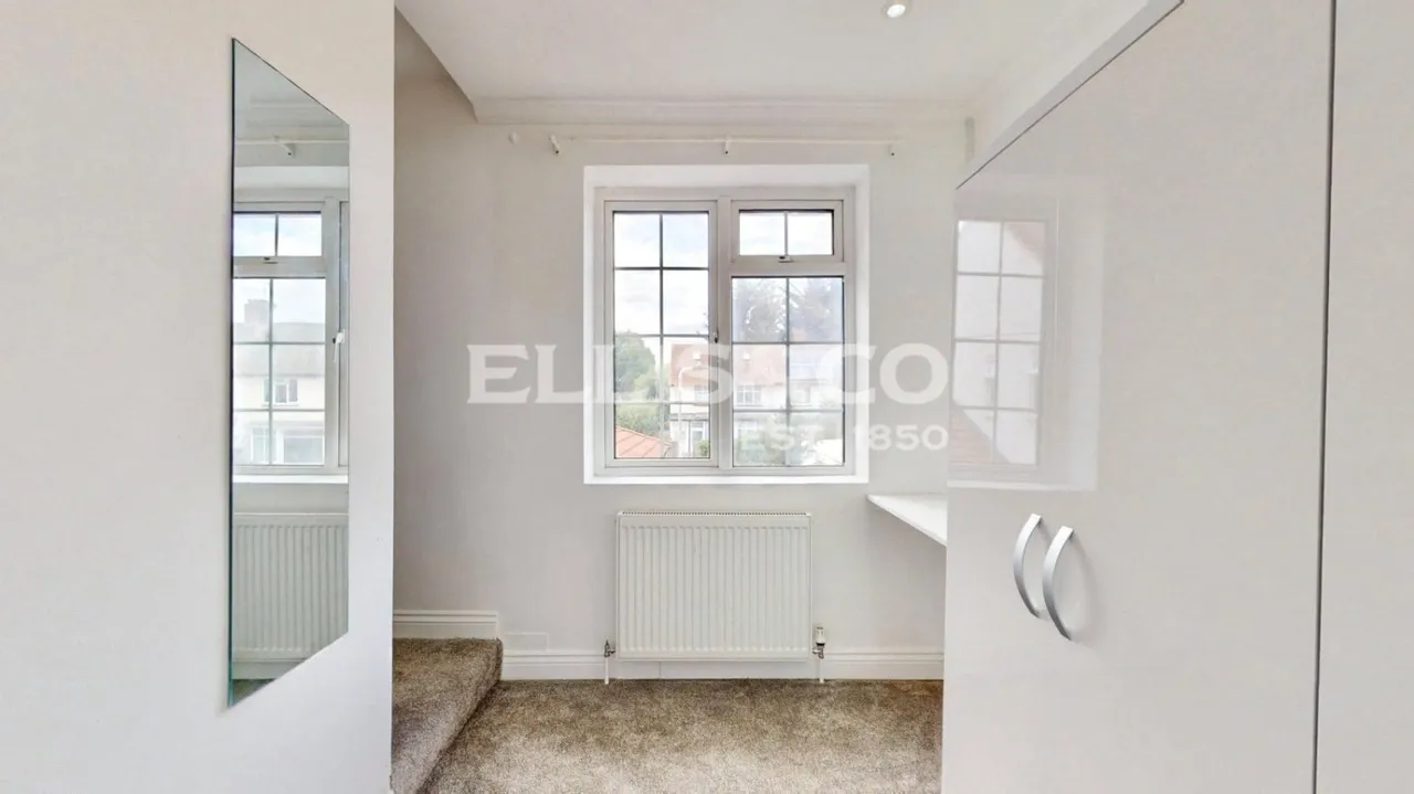 Thorn Close, Northolt, UB5, photo 10