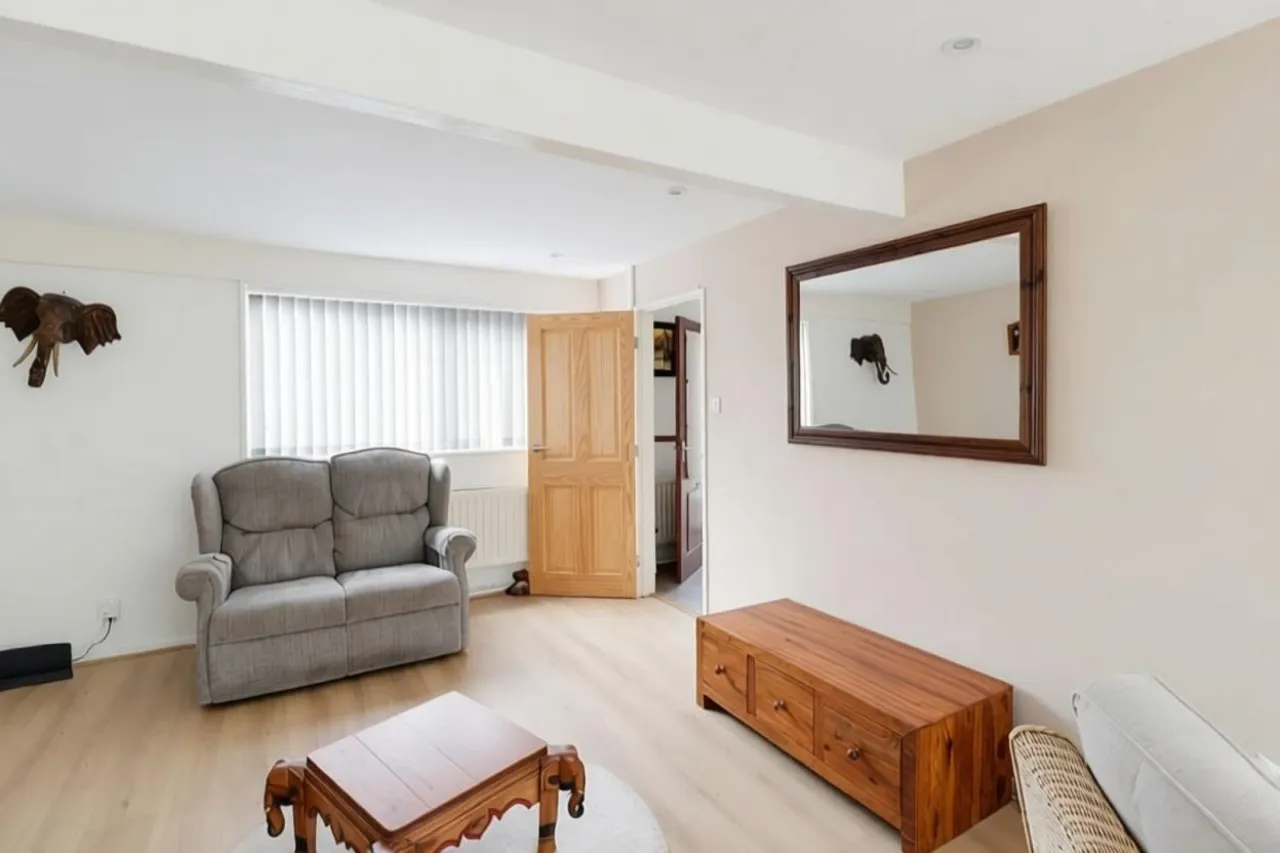Hampstead Court, Winsford, photo 6