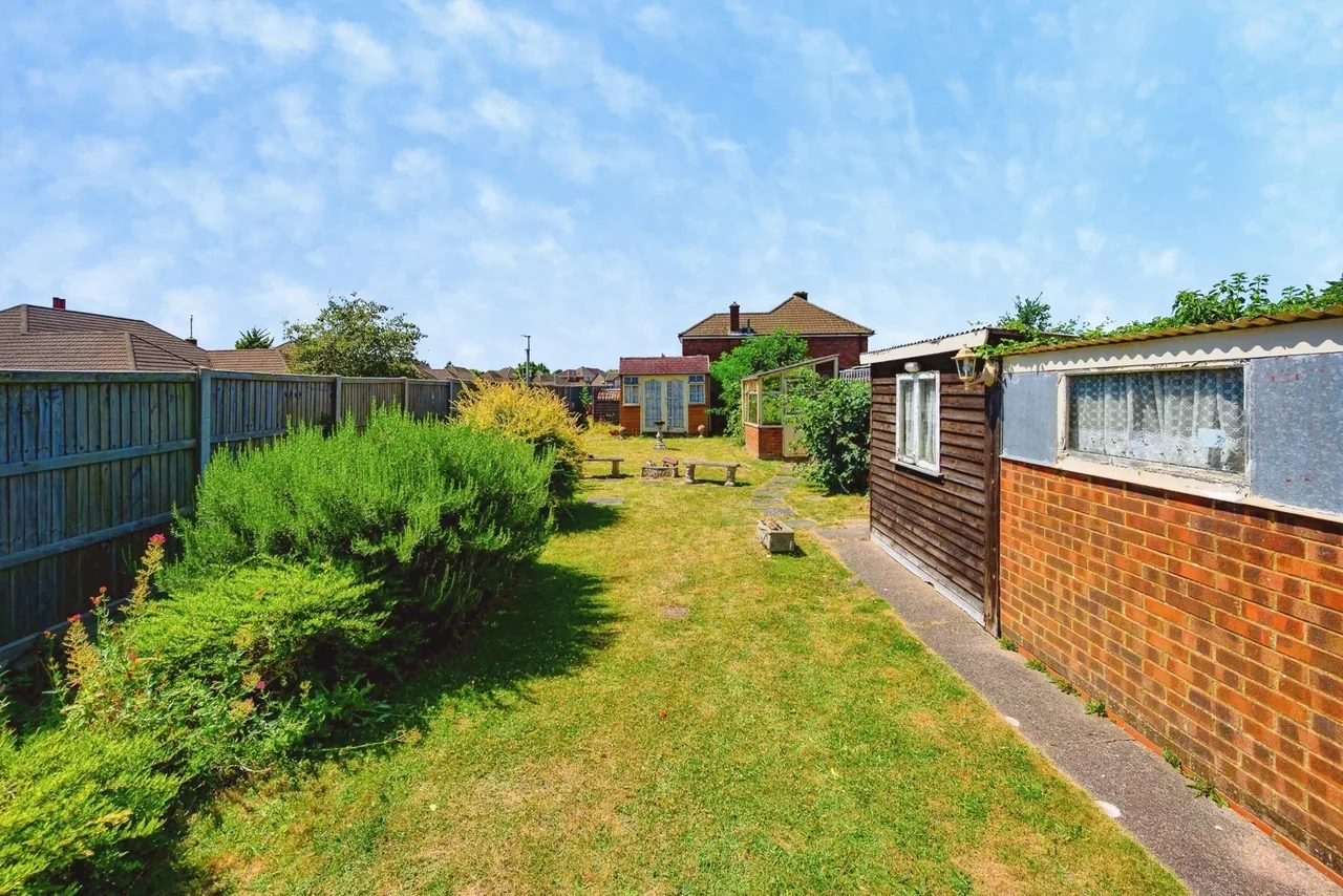 Neville Road, Luton, Bedfordshire, LU3, photo 12