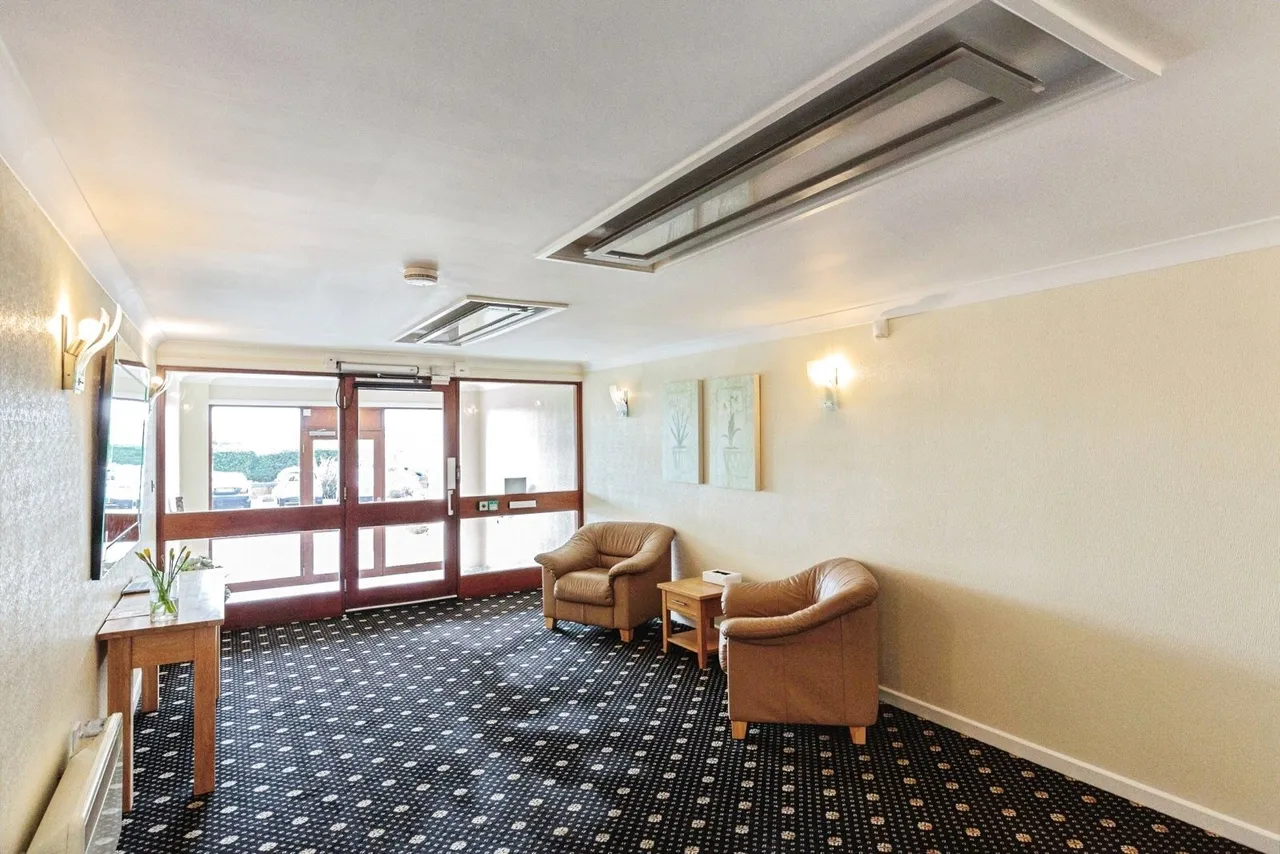 South Promenade, Lytham St. Annes, FY8, photo 26