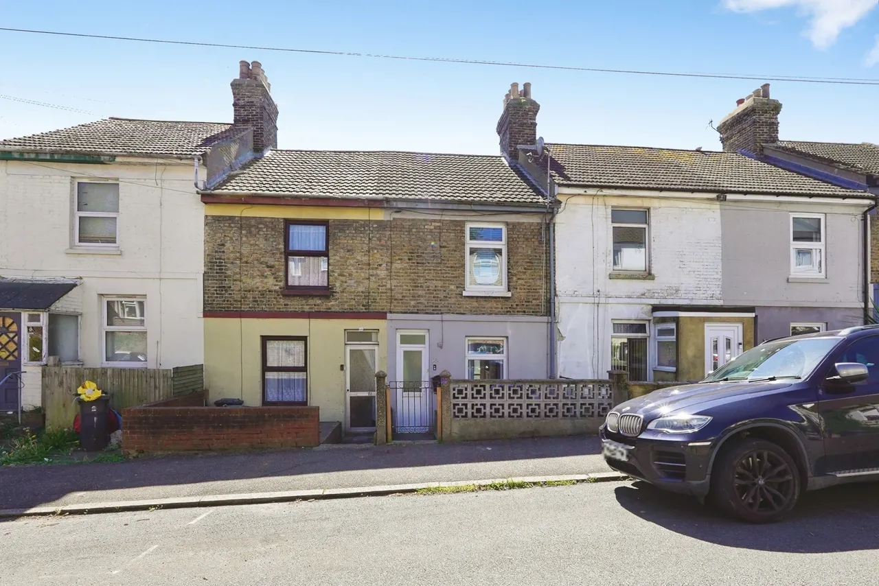 2 bed house for sale — Mayfield Avenue, Dover, Kent, CT16