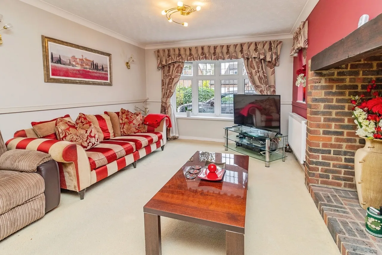 Faulkners Way, Leighton Buzzard, Bedfordshire, LU7, photo 2
