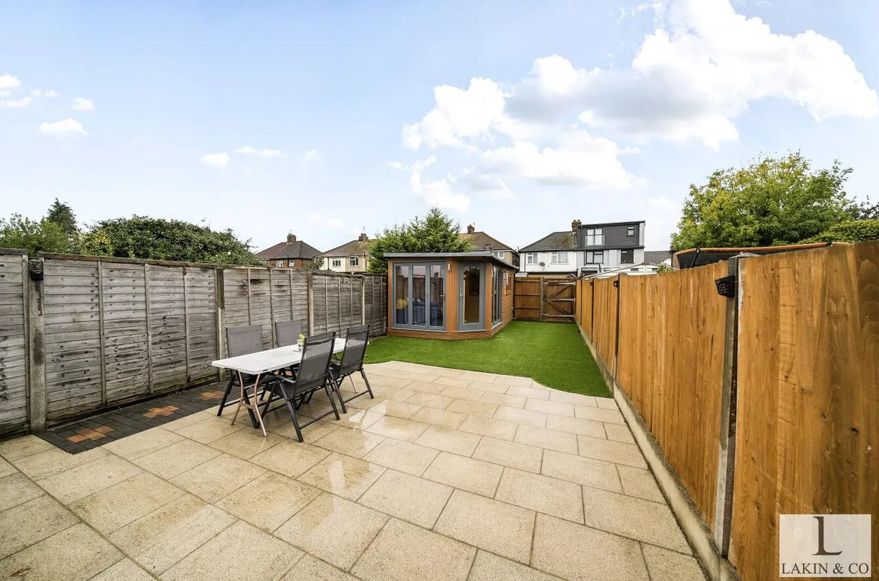 Clyfford Road, Ruislip, HA4 6PT, photo 4