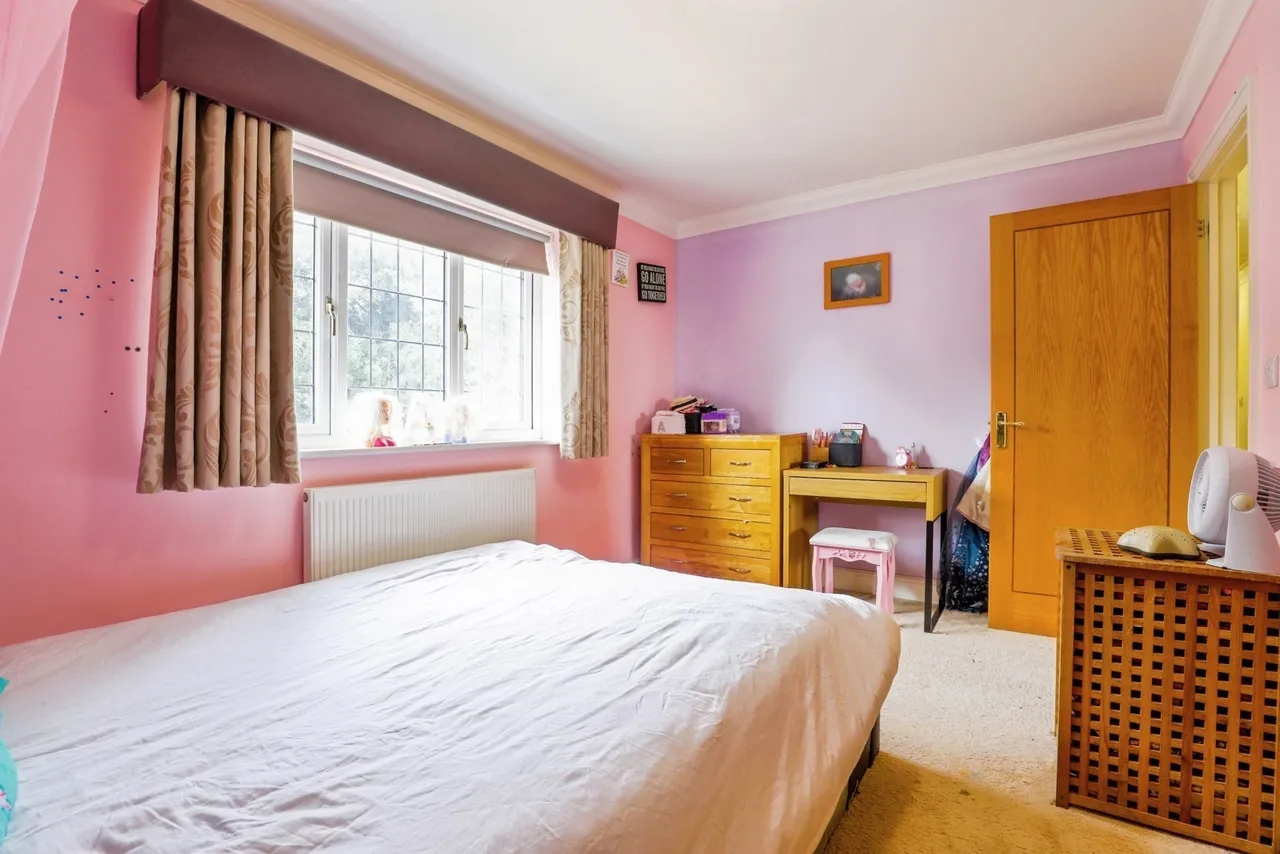 Vicarage Lane, Upper Stoke, ME3, photo 14