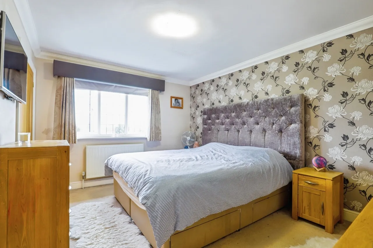 Vicarage Lane, Upper Stoke, ME3, photo 15