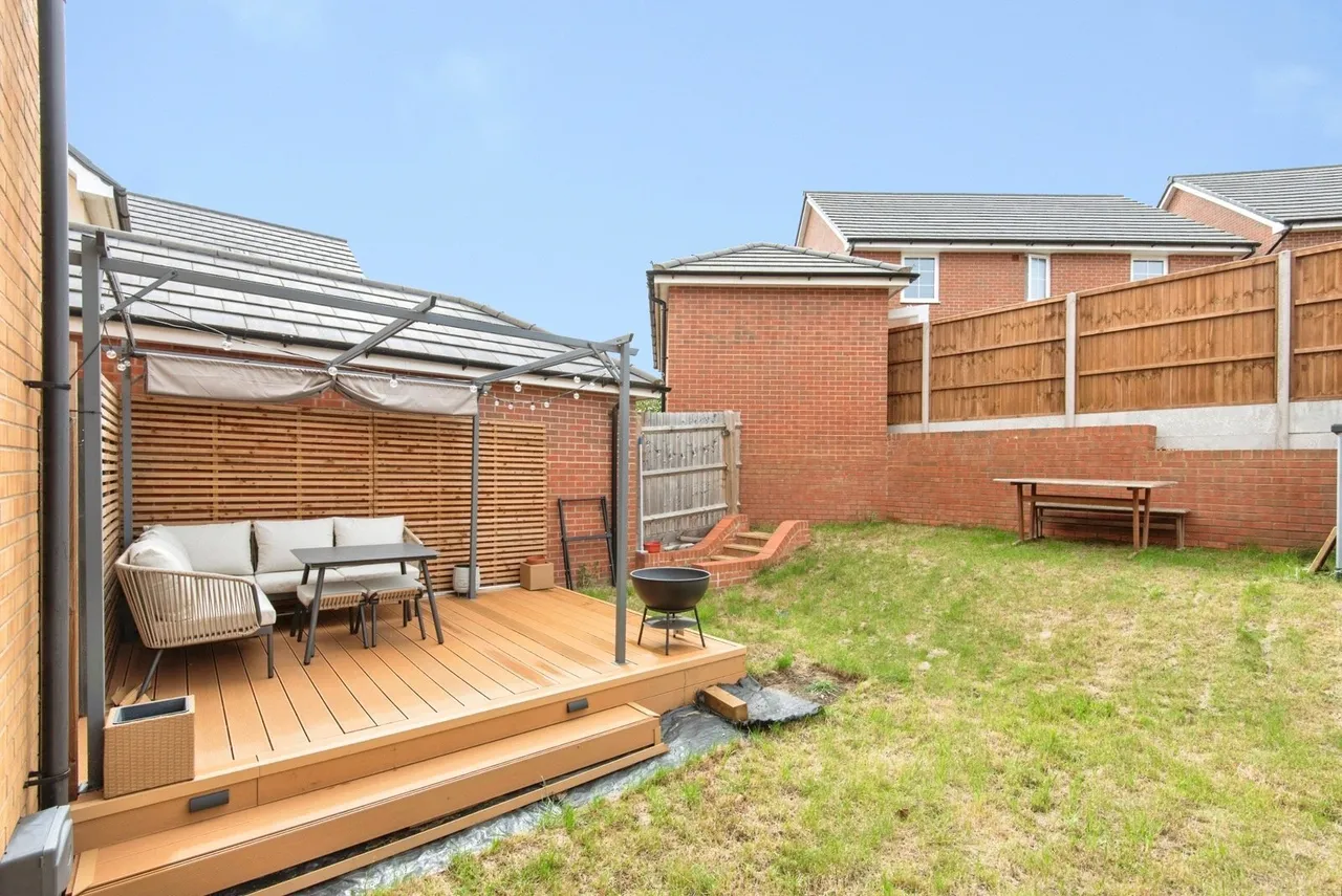 Belpaire Close, Lower Stondon, Henlow, Hertfordshire, SG16, photo 16