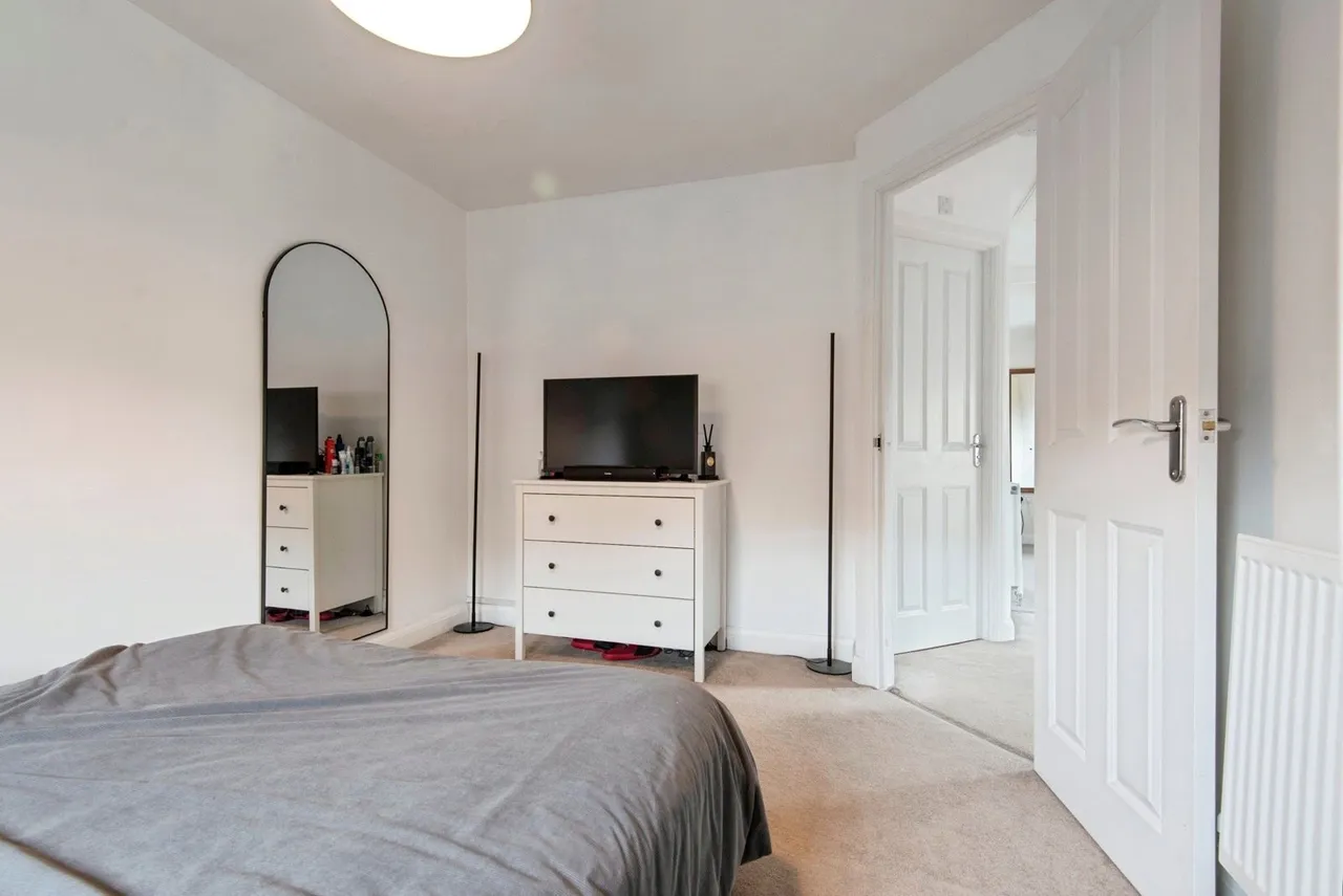 Belpaire Close, Lower Stondon, Henlow, Hertfordshire, SG16, photo 9