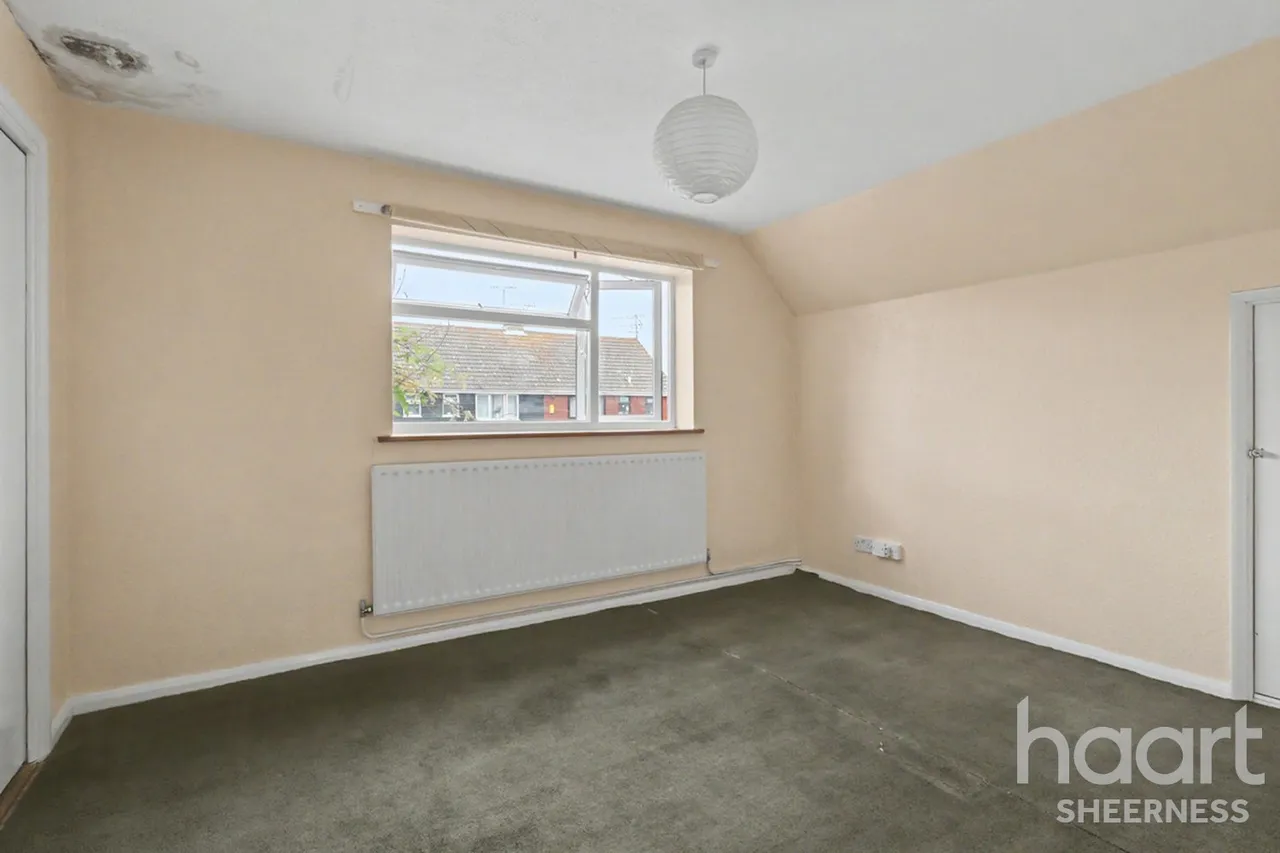 Howard Close, Sheerness, ME12, photo 19