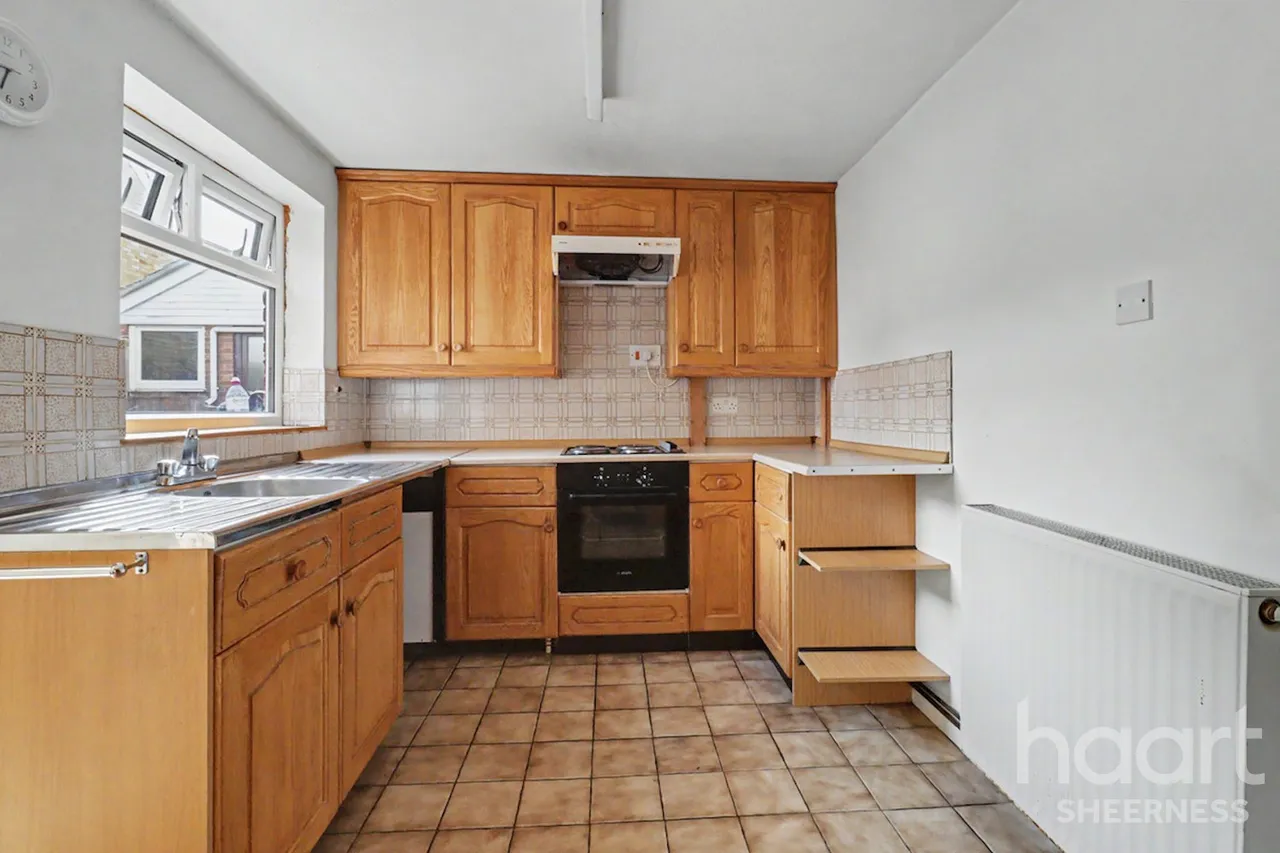 Howard Close, Sheerness, ME12, photo 5