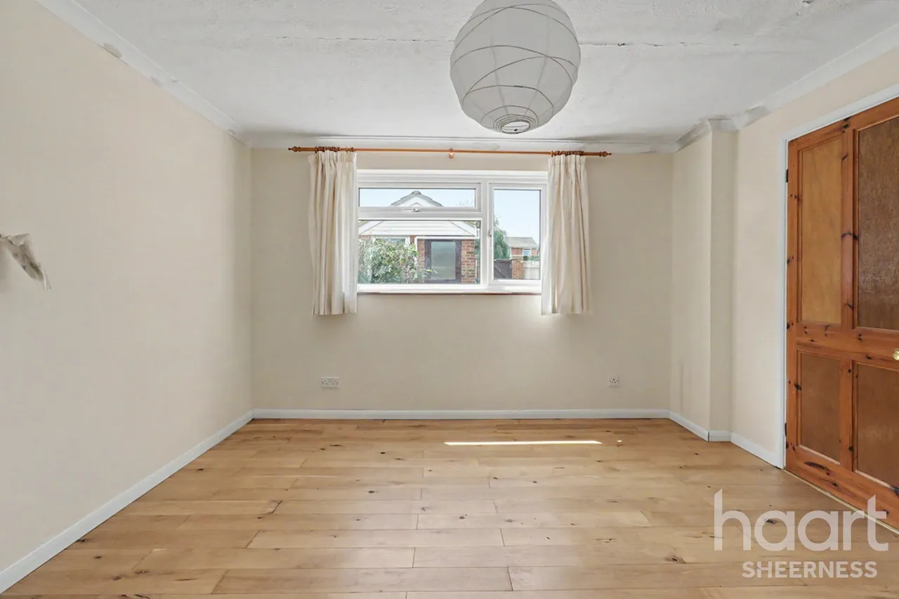 Howard Close, Sheerness, ME12, photo 27