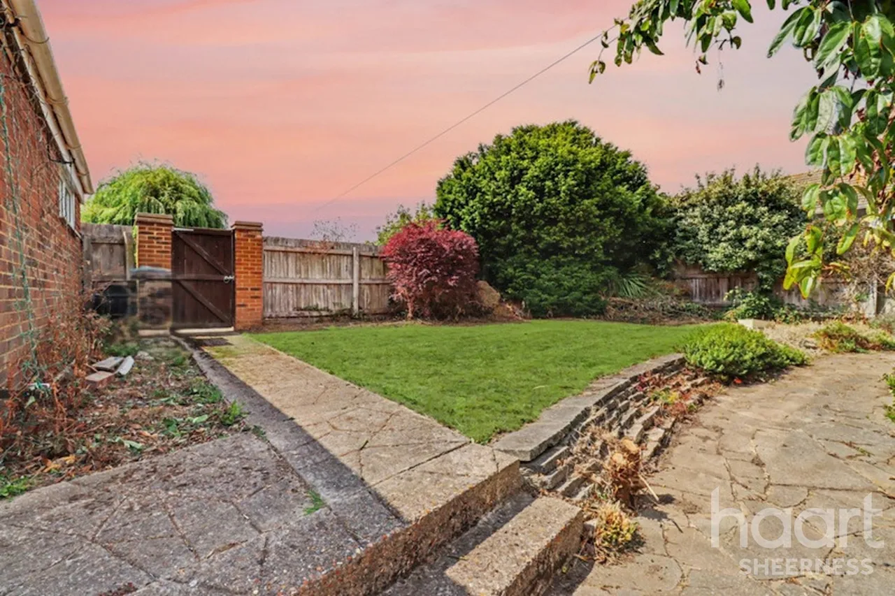 Howard Close, Sheerness, ME12, photo 6