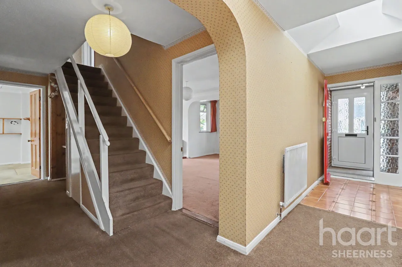 Howard Close, Sheerness, ME12, photo 8