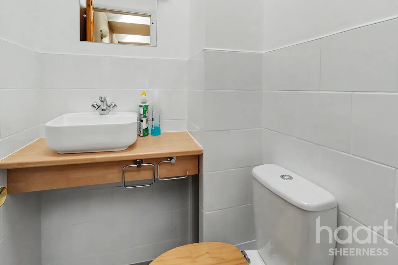 Howard Close, Sheerness, ME12, photo 26