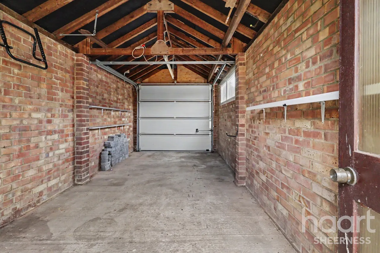 Howard Close, Sheerness, ME12, photo 15