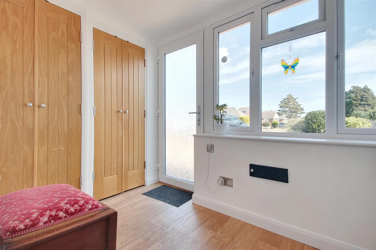 Ashwood Close, Worthing, photo 18