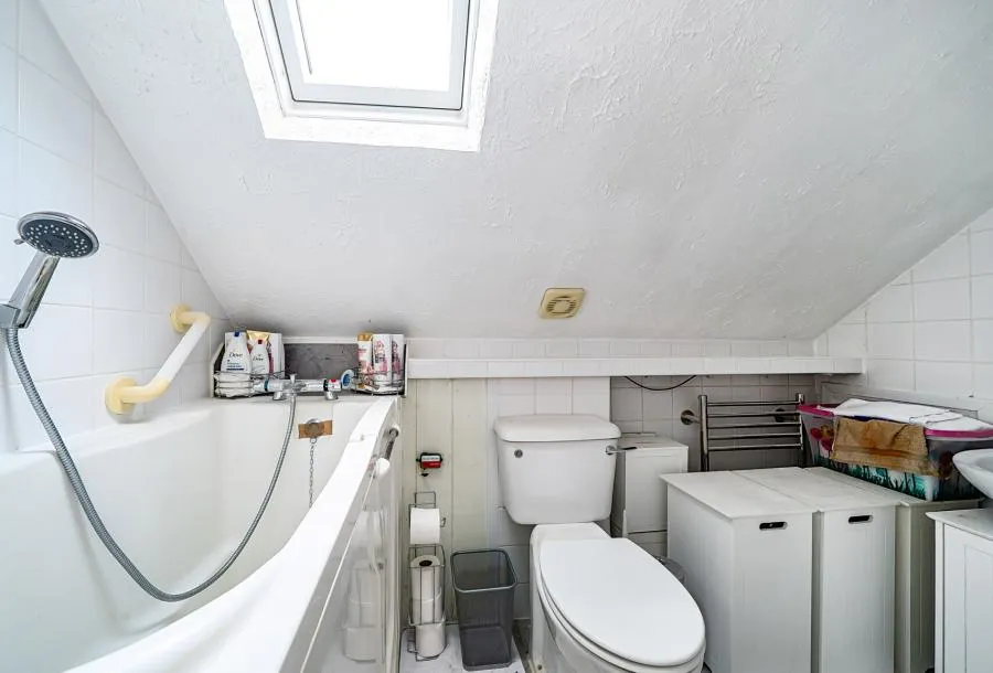 Bolters Road South, Horley, RH6, photo 24
