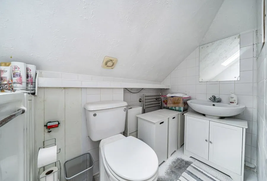 Bolters Road South, Horley, RH6, photo 12