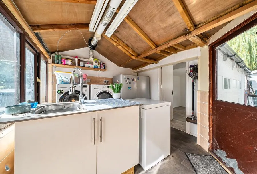Bolters Road South, Horley, RH6, photo 14
