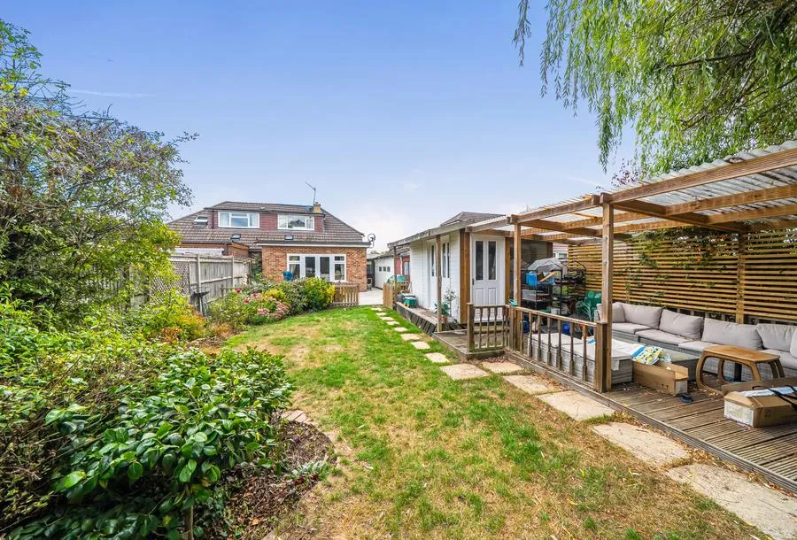 Bolters Road South, Horley, RH6, photo 4