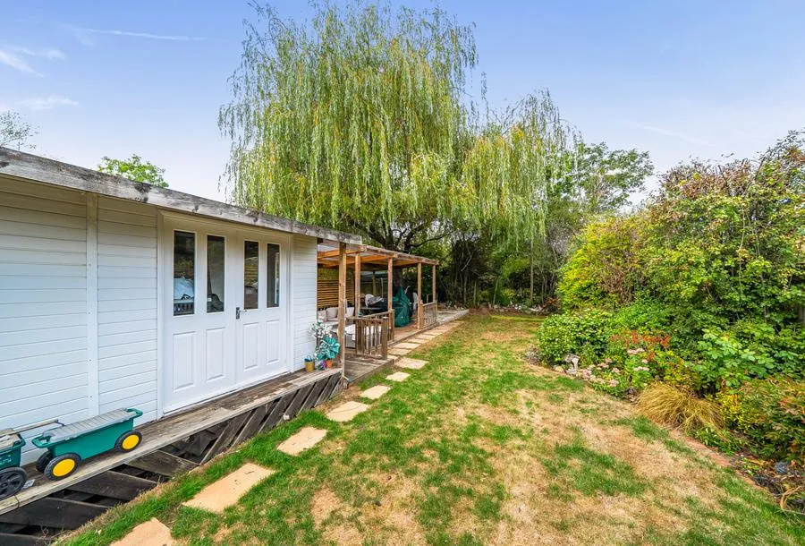 Bolters Road South, Horley, RH6, photo 9