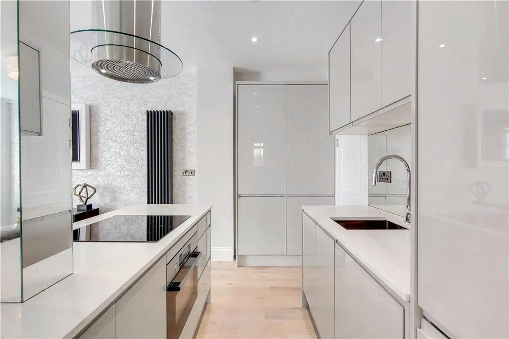 Portland Place, London, W1B, photo 22