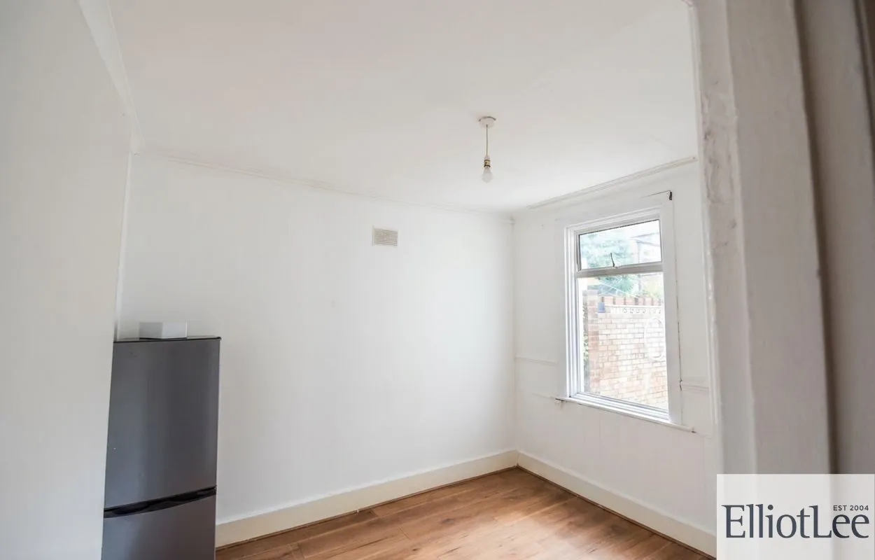 Oaklands Road, London, W7, photo 9